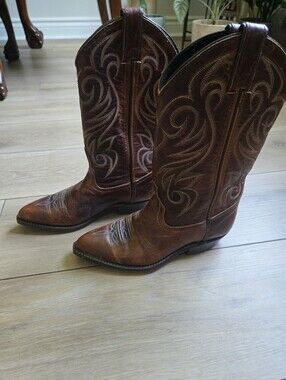 Code West Cowboy Boots with Hand-Tooled Inlay Size 5